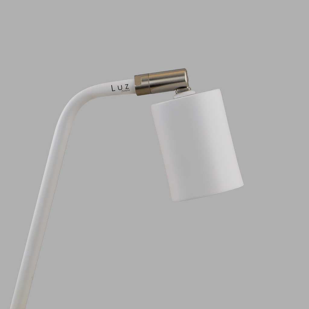 LÁMPARA DE MESA COBRA H38 CM CABEZAL RECTO