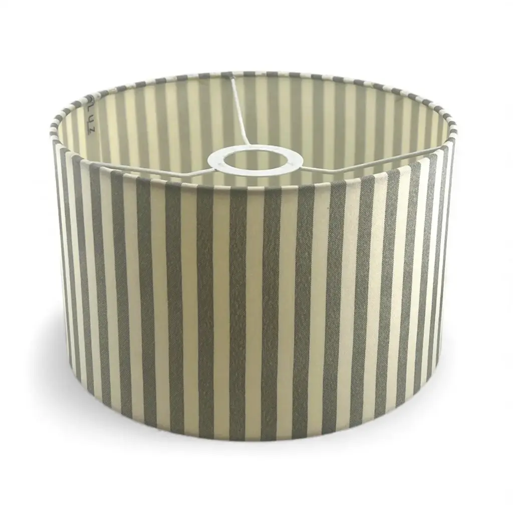 Pantalla 25-25-15 Tela Forrada Raya Gris y Blanco Lira/Mend.